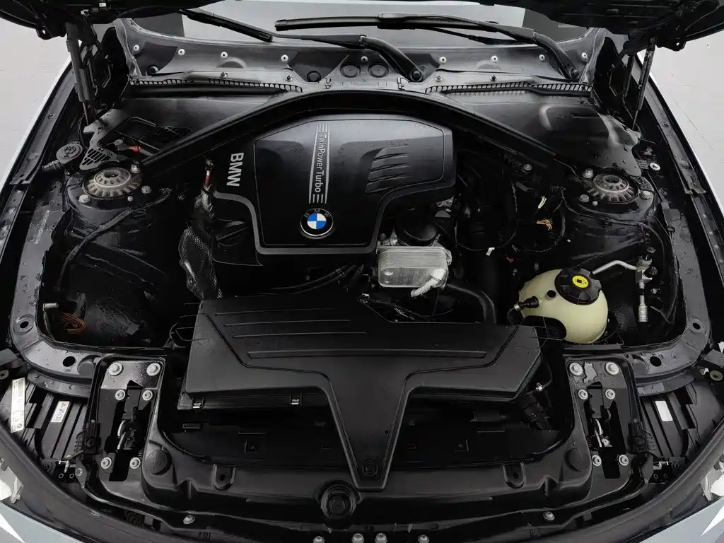 BMW 3 Series — миниатюра 6