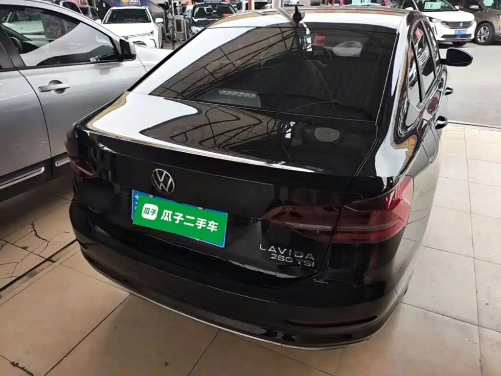 Volkswagen Lavida — миниатюра 7