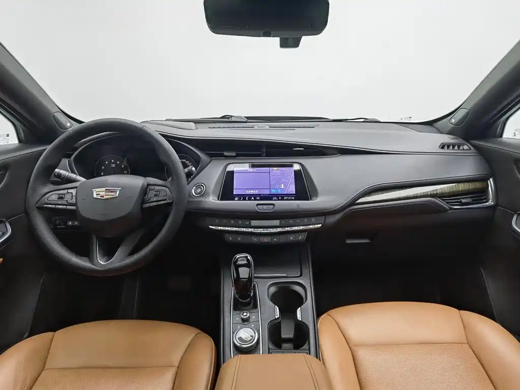 Cadillac XT4 — миниатюра 5