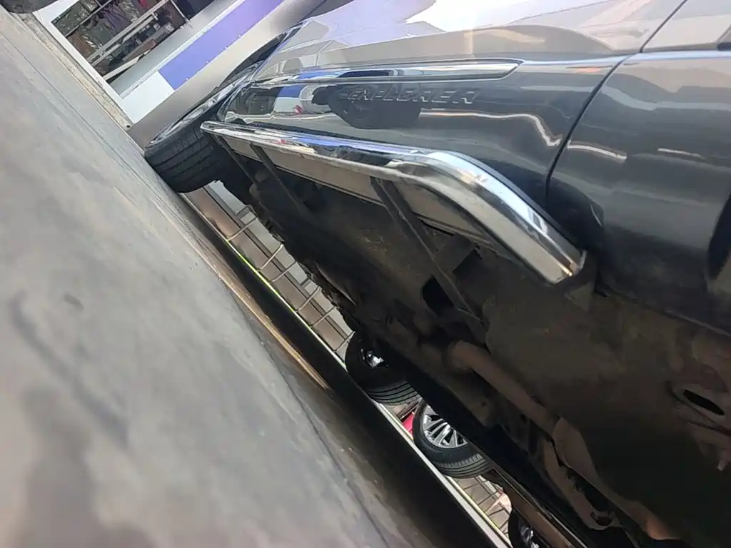 Ford Explorer — миниатюра 21