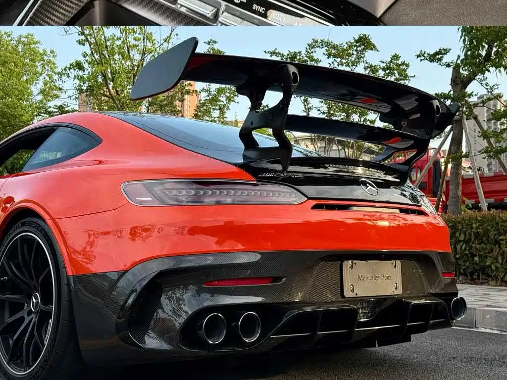 MERCEDES-BENZ AMG GT