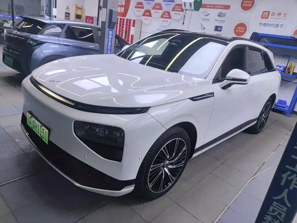 XPENG G9