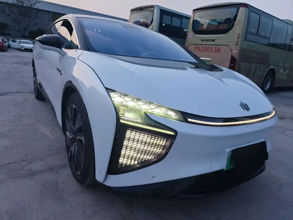 HiPhi HiPhi X 2022 6 мест