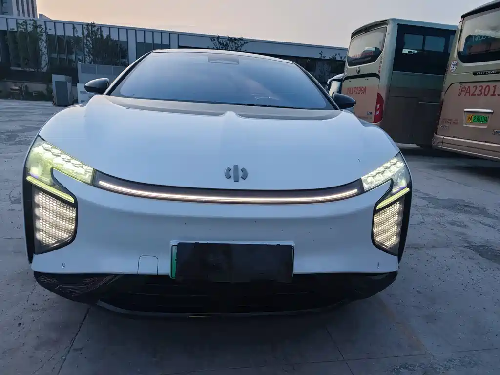 HiPhi HiPhi X 2022 6 мест