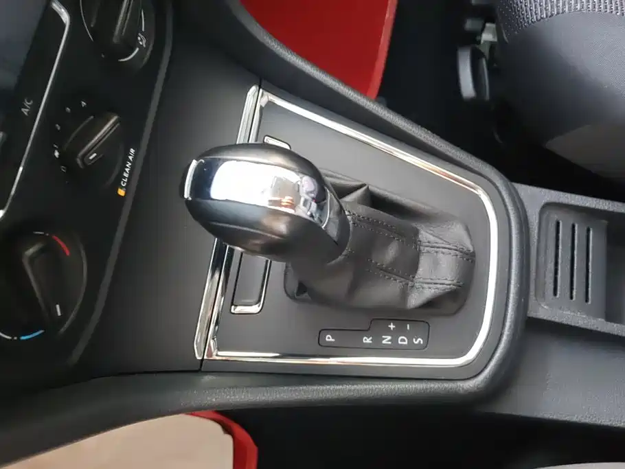 Volkswagen Bora — миниатюра 16
