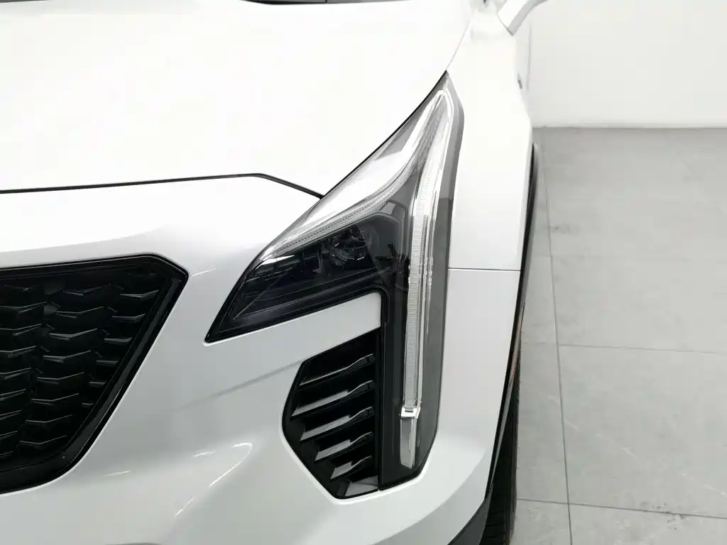 Cadillac XT4 — миниатюра 7