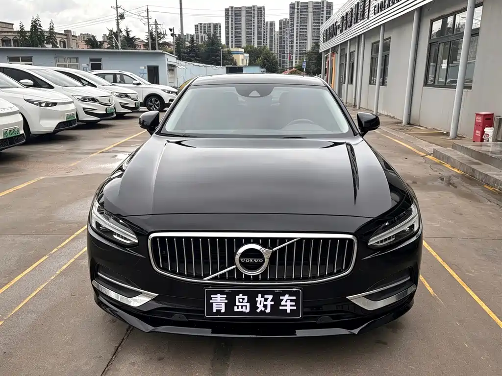 Volvo S90 — миниатюра 2
