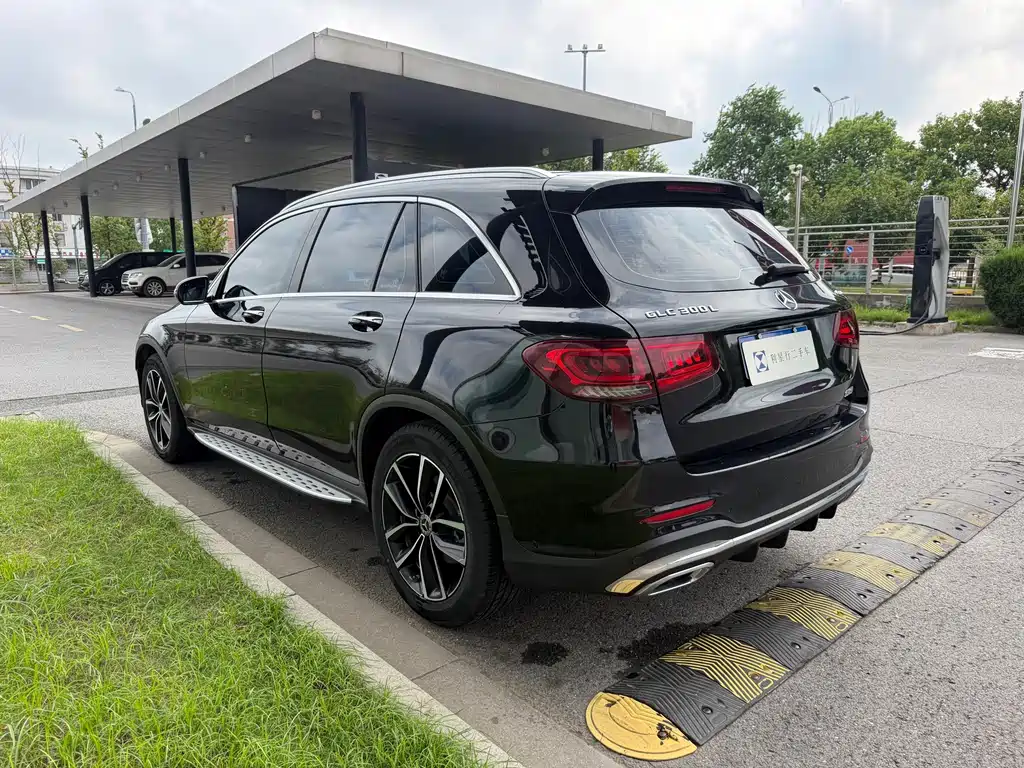 Mercedes-Benz GLC — миниатюра 3