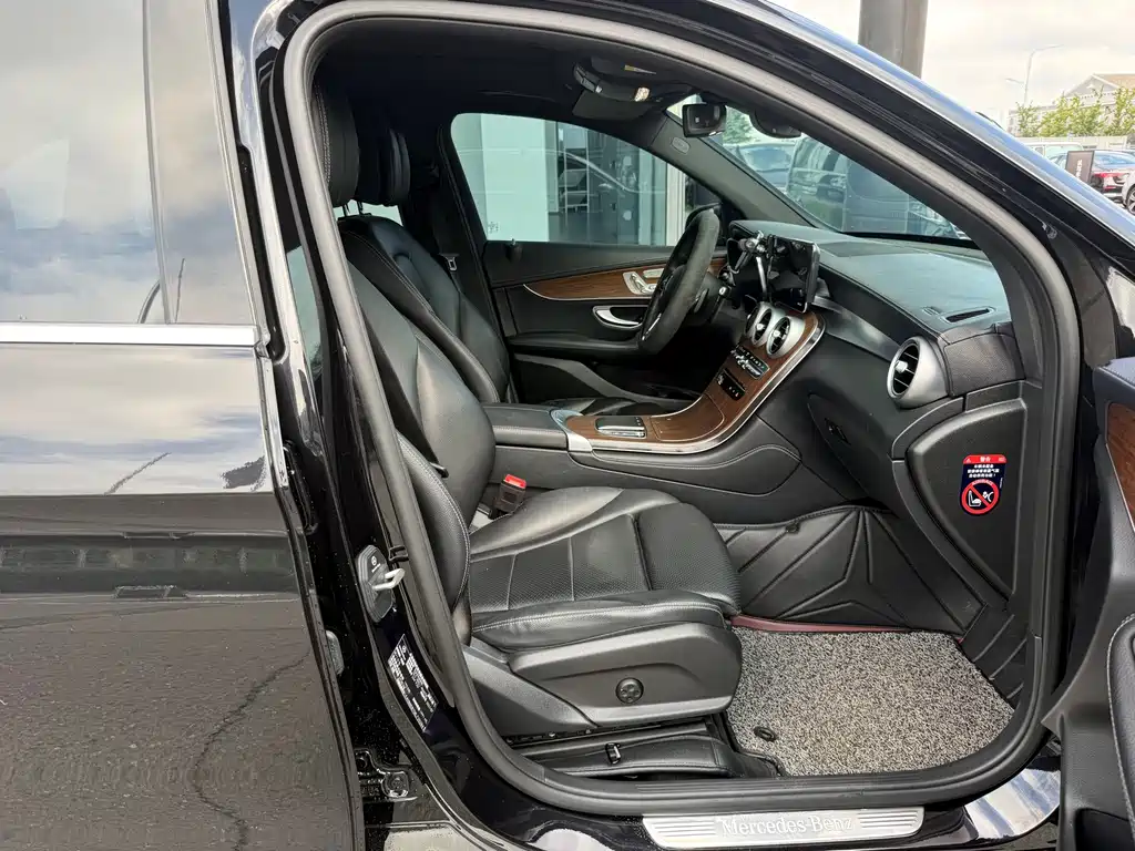 Mercedes-Benz GLC — миниатюра 24