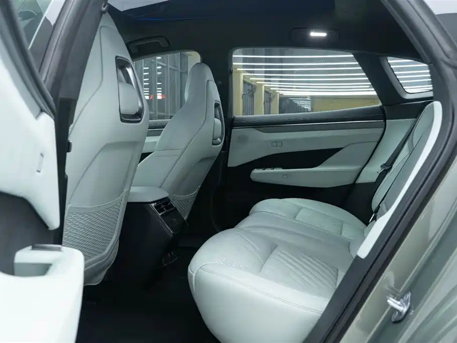 ZEEKR EXTREME KRYPTON 001