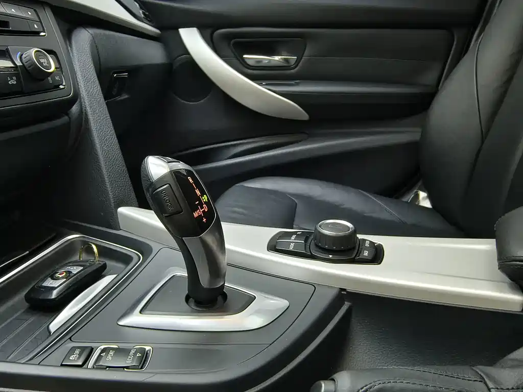 BMW 3 Series — миниатюра 16