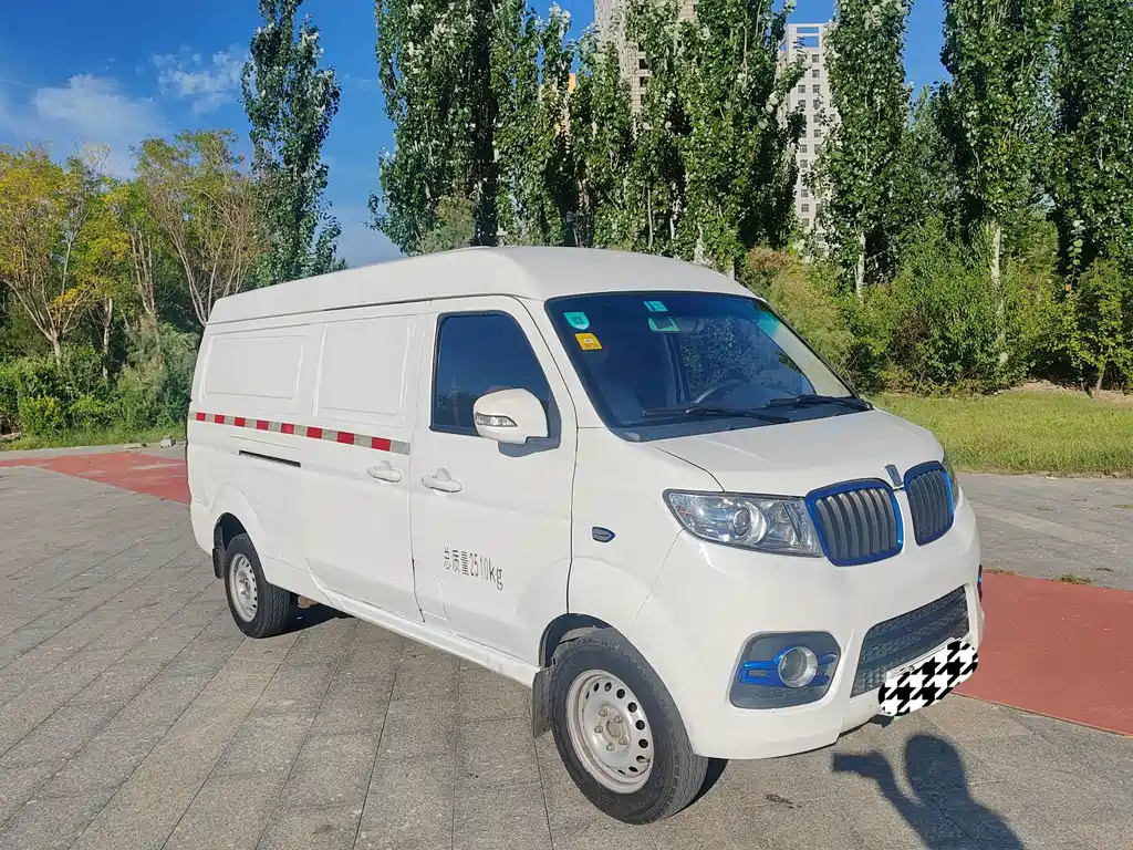 Yuan Cheng Yuan Cheng E5 — миниатюра 3