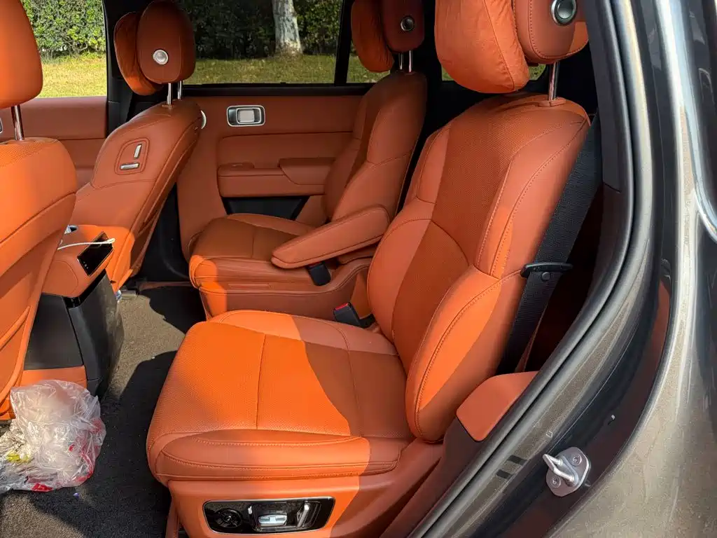 Li Auto Li L8 — миниатюра 12