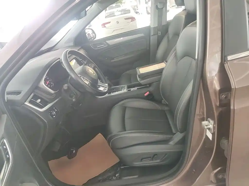 Roewe RX5 — миниатюра 15