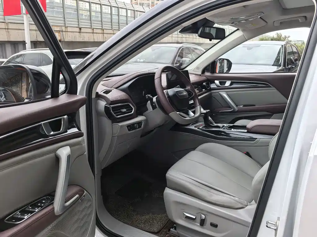 Baojun RS-5 — миниатюра 8