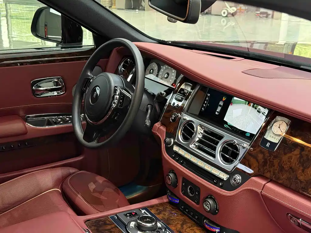 Rolls-Royce Ghost — миниатюра 8