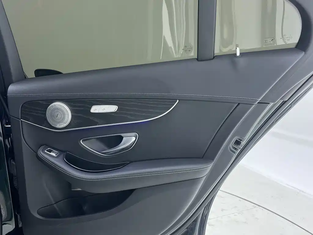 Mercedes-Benz C-Class — миниатюра 28