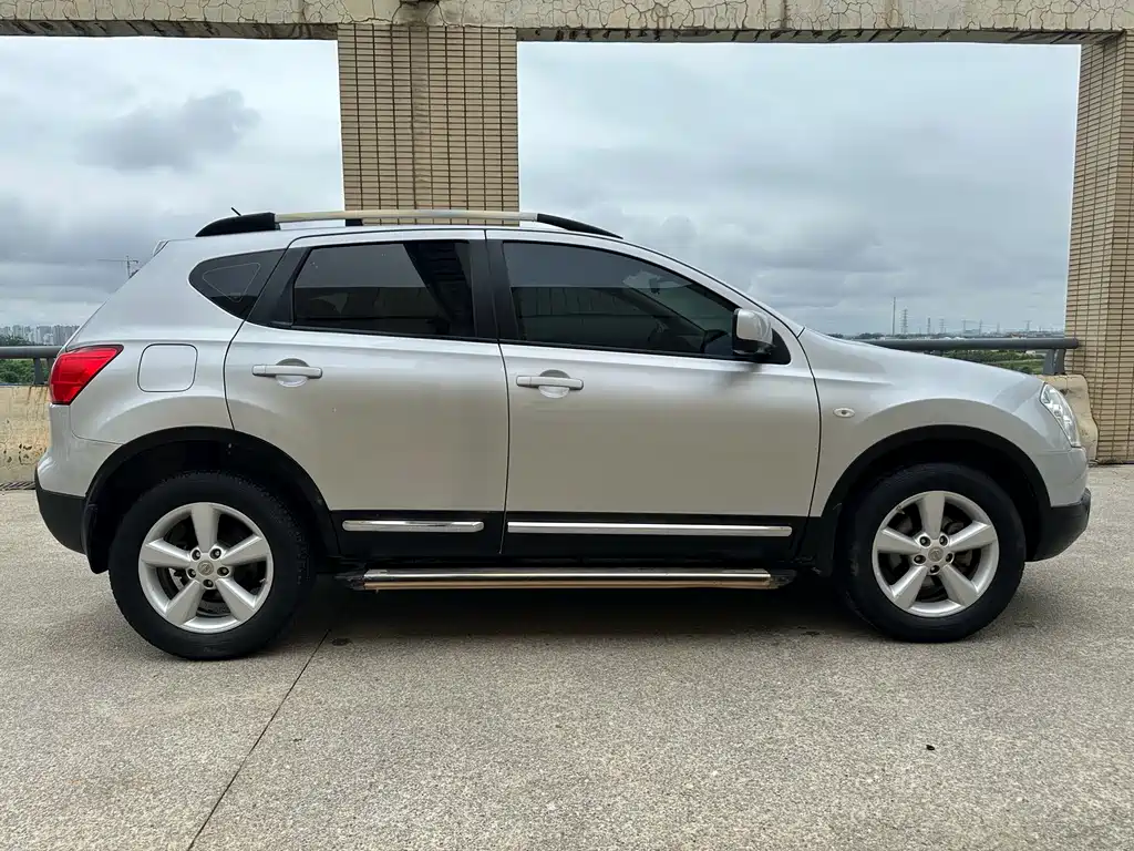 Nissan Qashqai 2012 2.0XV CVT 2WD