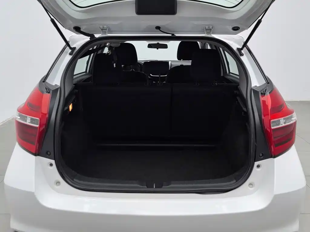 Toyota Yaris L — миниатюра 16