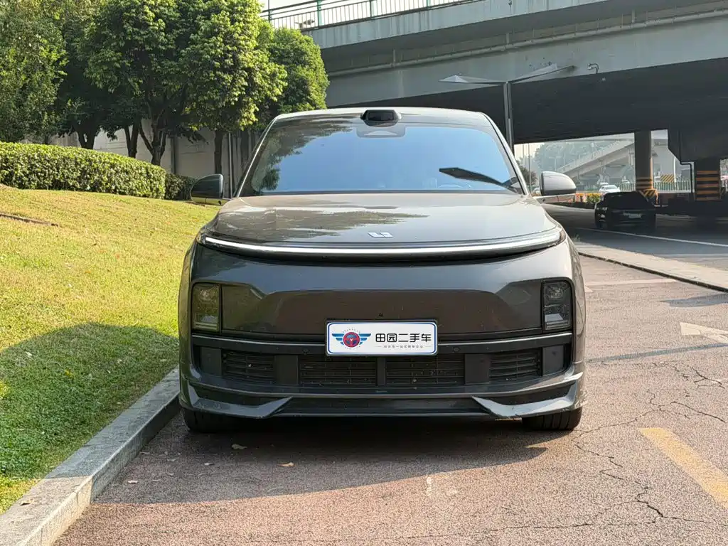 Li Auto Li L8 — миниатюра 2