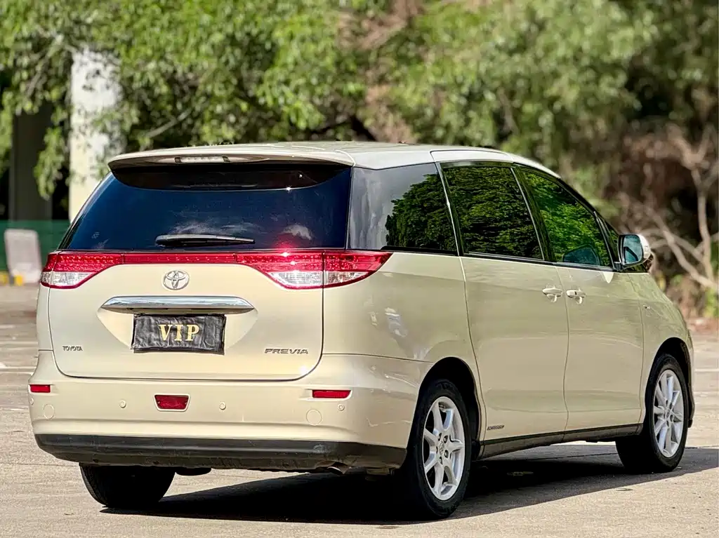 Toyota Previa — миниатюра 19