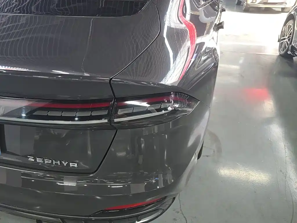 Lincoln Z — миниатюра 8
