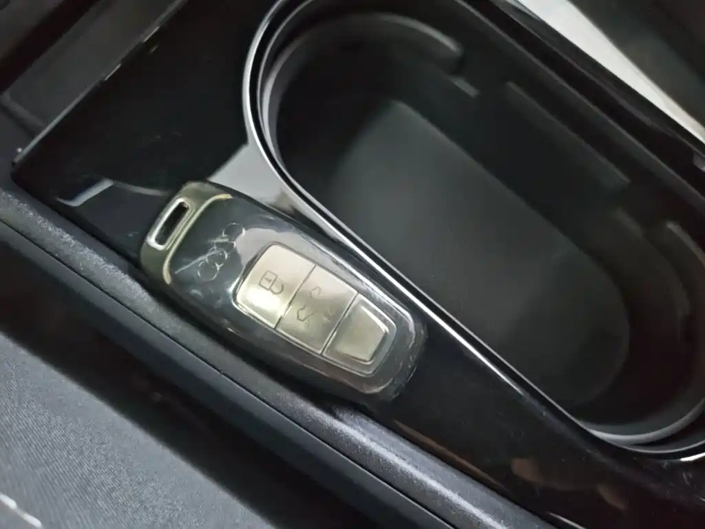 Audi Q4 e-tron — миниатюра 9