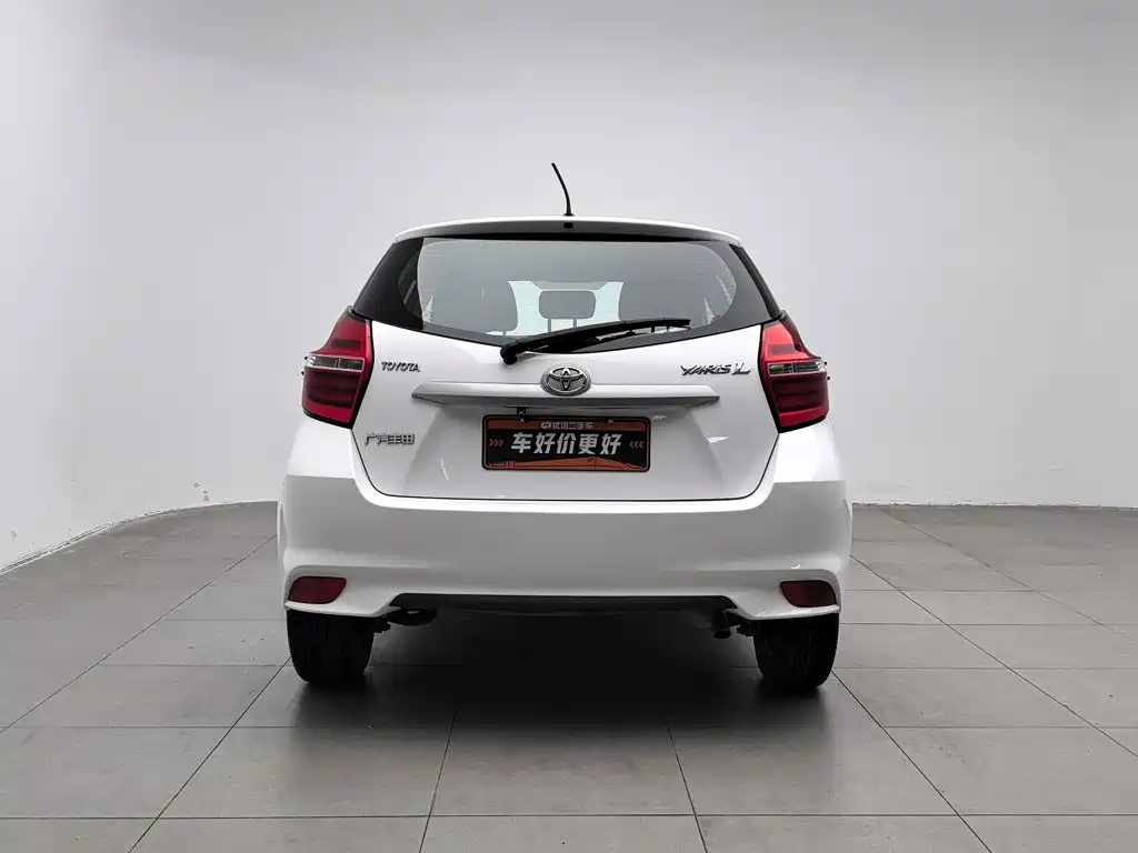 Toyota Yaris L — миниатюра 4