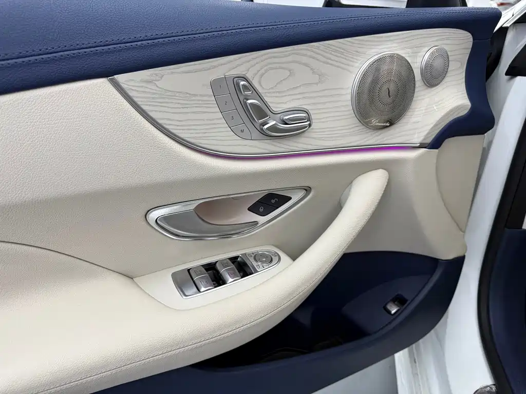 Mercedes-Benz E-Class (Import) — миниатюра 11