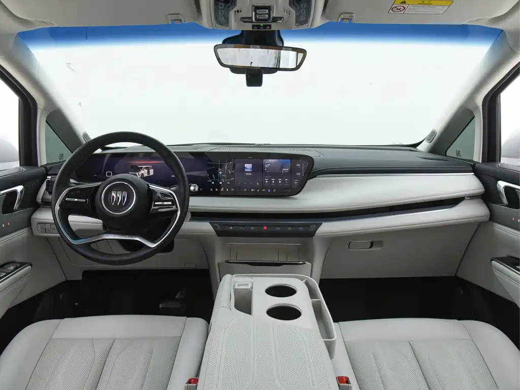 Buick GL8 2024 Premium 7 мест