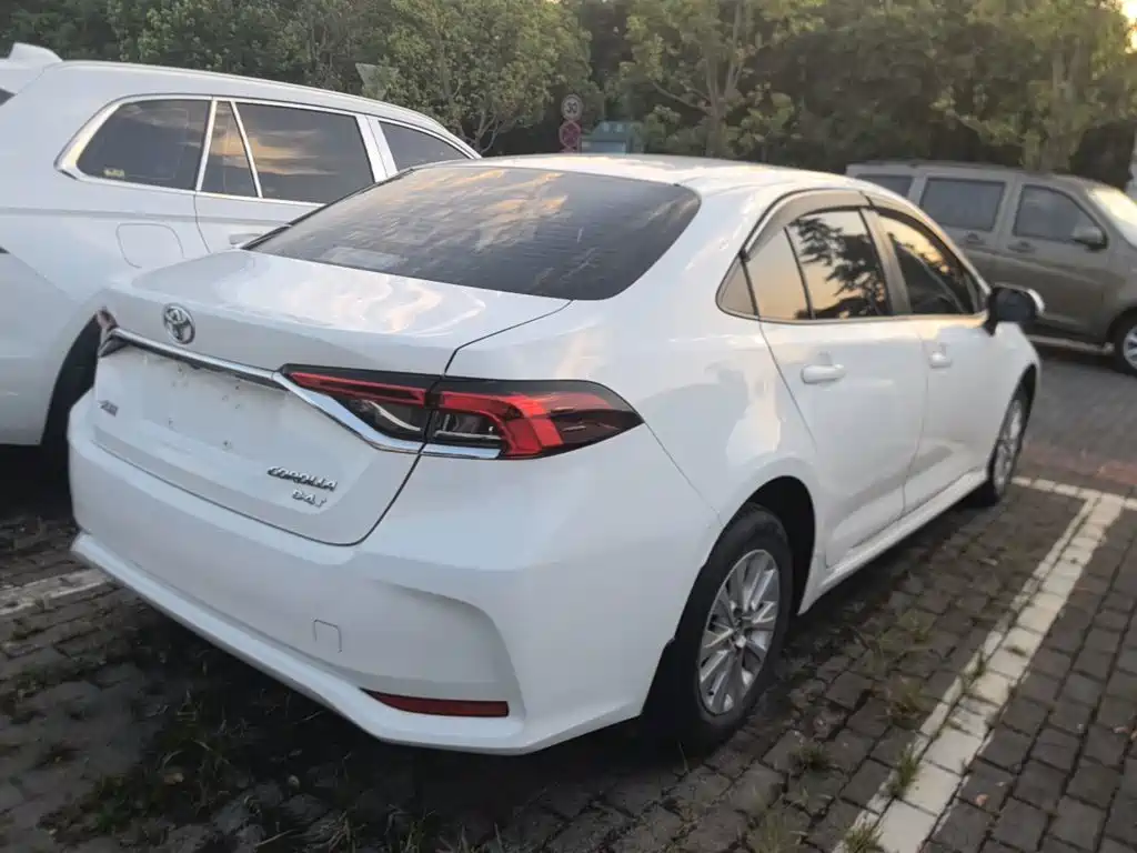 Toyota Corolla — миниатюра 7