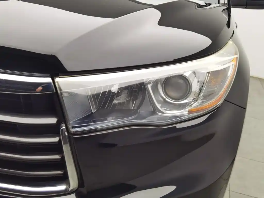 Toyota Highlander — миниатюра 7