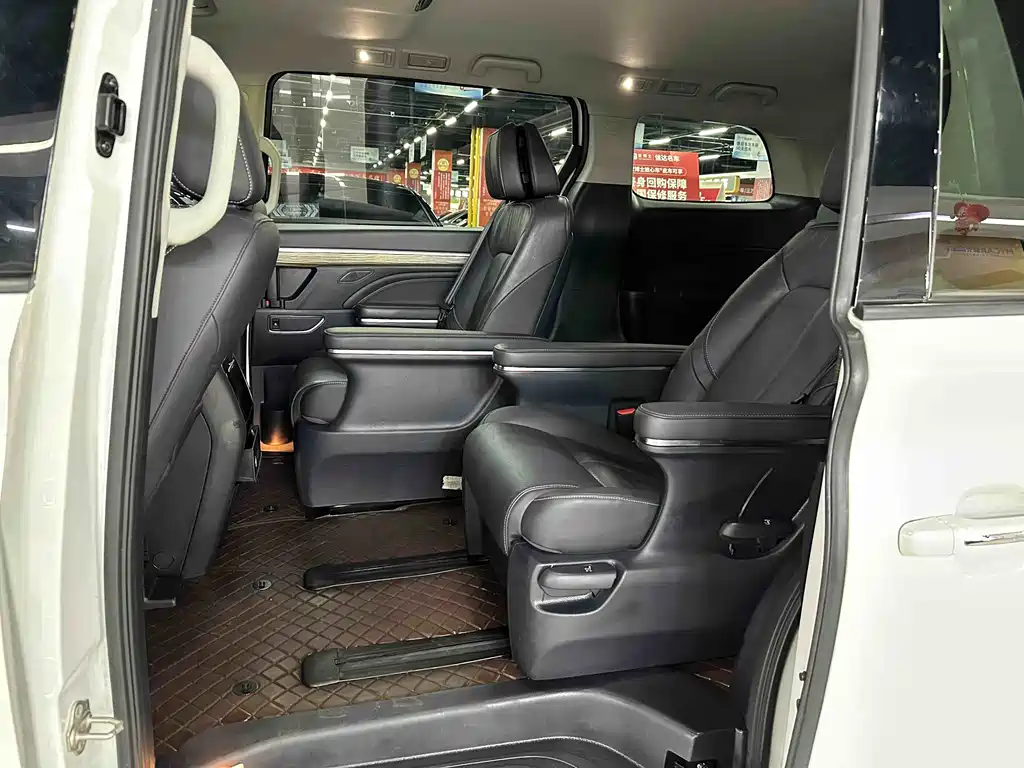 GAC M8 2023 390T Premium