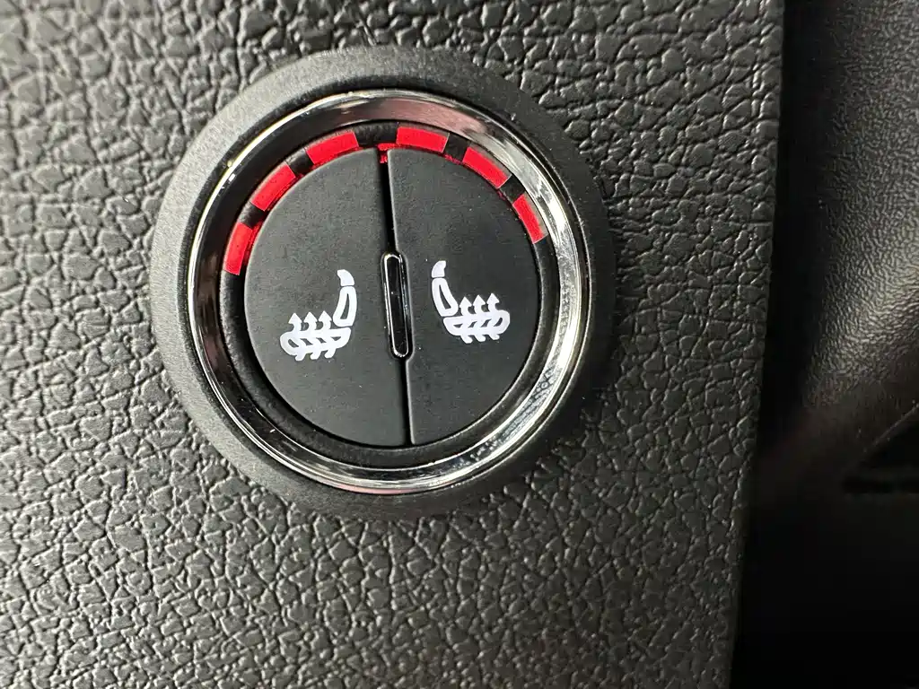 Geely Binyue — миниатюра 13