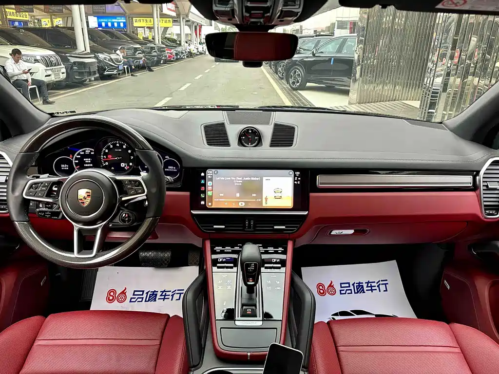 Porsche Cayenne — миниатюра 5