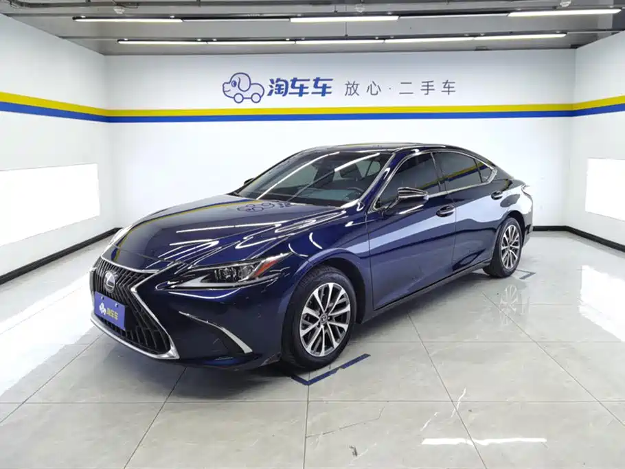Купить Lexus ES