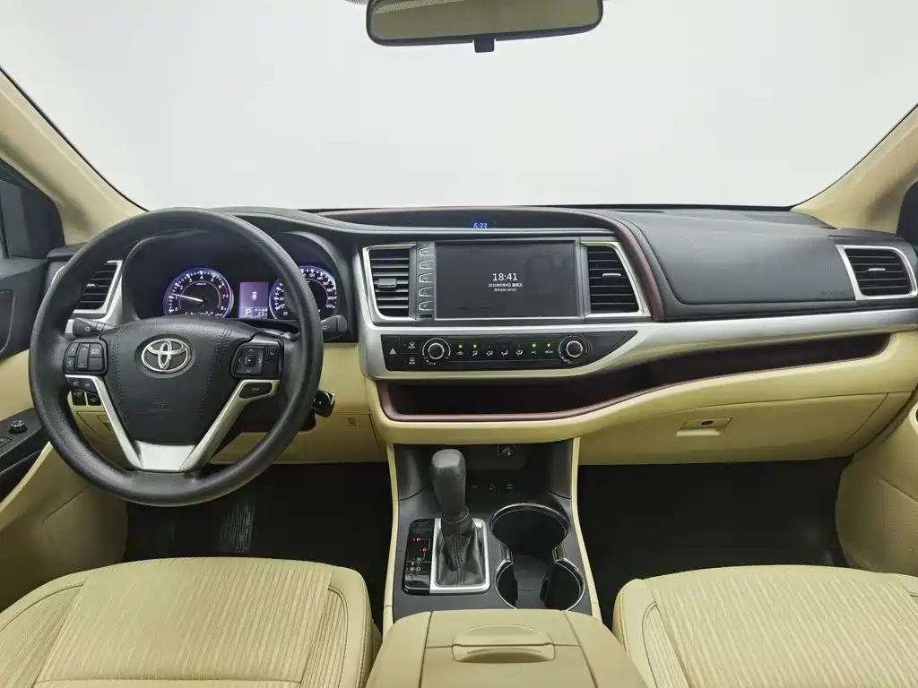 Toyota Highlander — миниатюра 5