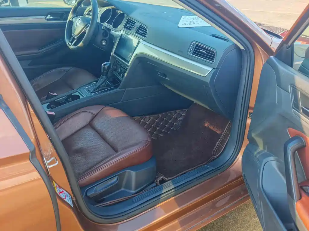 Volkswagen Lamando — миниатюра 8