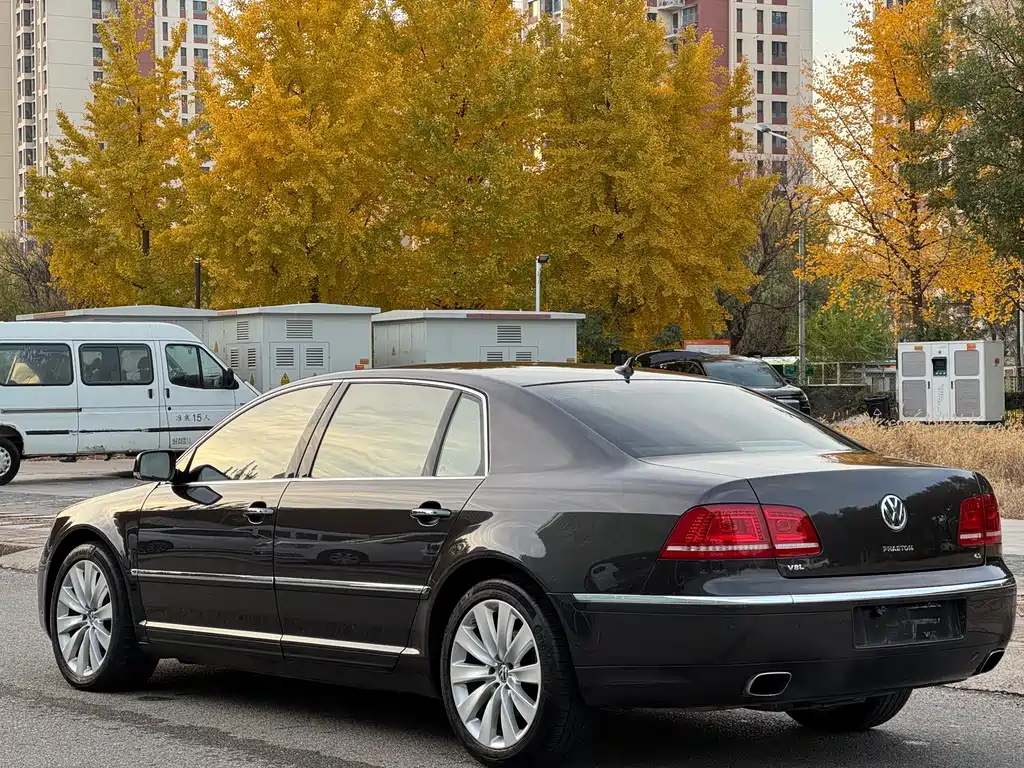 Volkswagen Phaeton — миниатюра 5