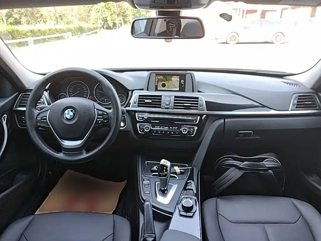 BMW 3 Series — миниатюра 10