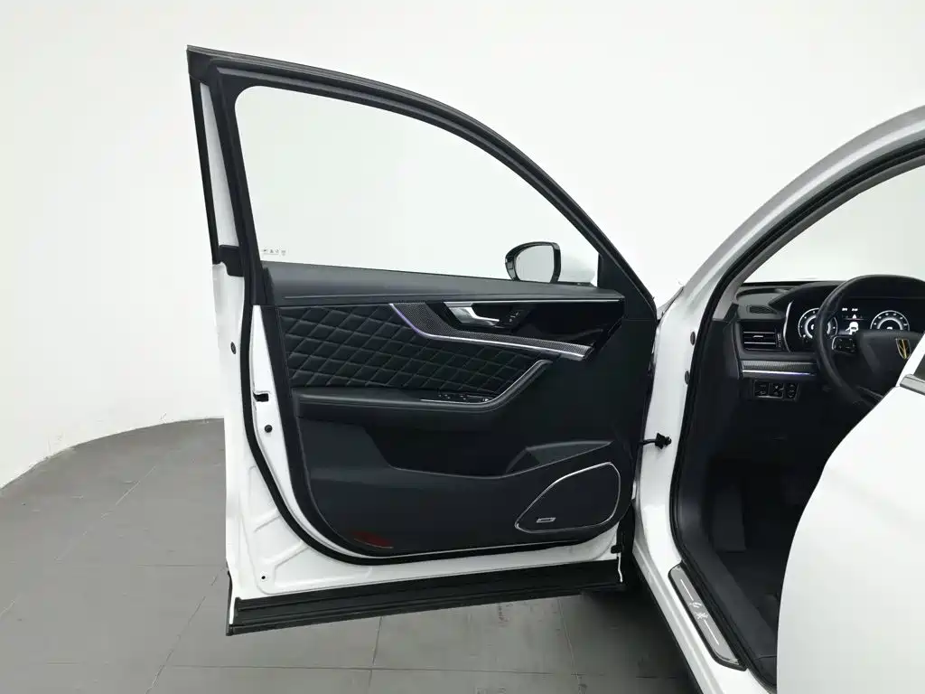 Hongqi Hongqi HS5 — миниатюра 8