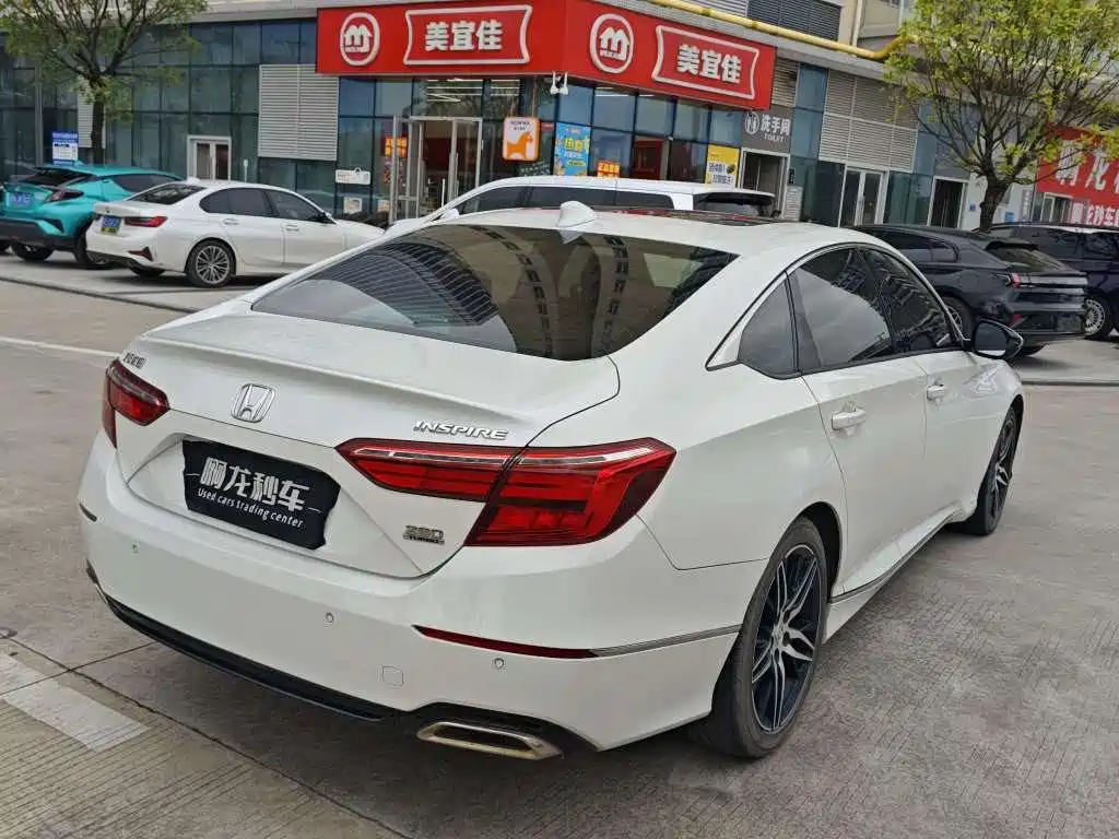Honda Inspire — миниатюра 7