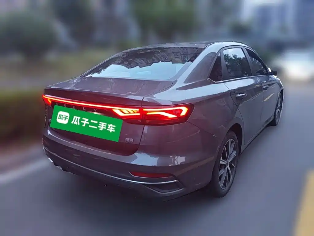 Geely Emgrand — миниатюра 4