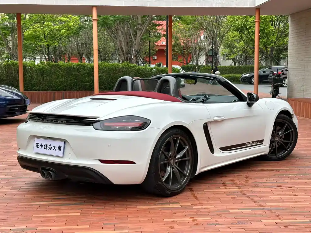 Porsche 718 2019 Boxster T 2.0T