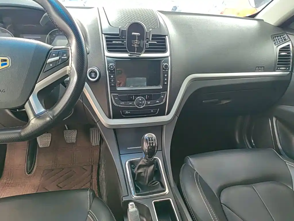 Geely Emgrand — миниатюра 13