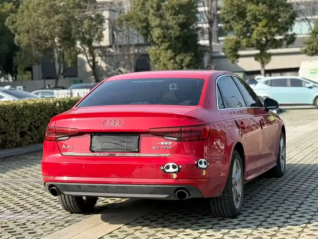 AUDI A4L