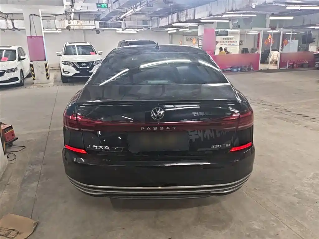 Volkswagen Passat 2022 330TSI Luxury