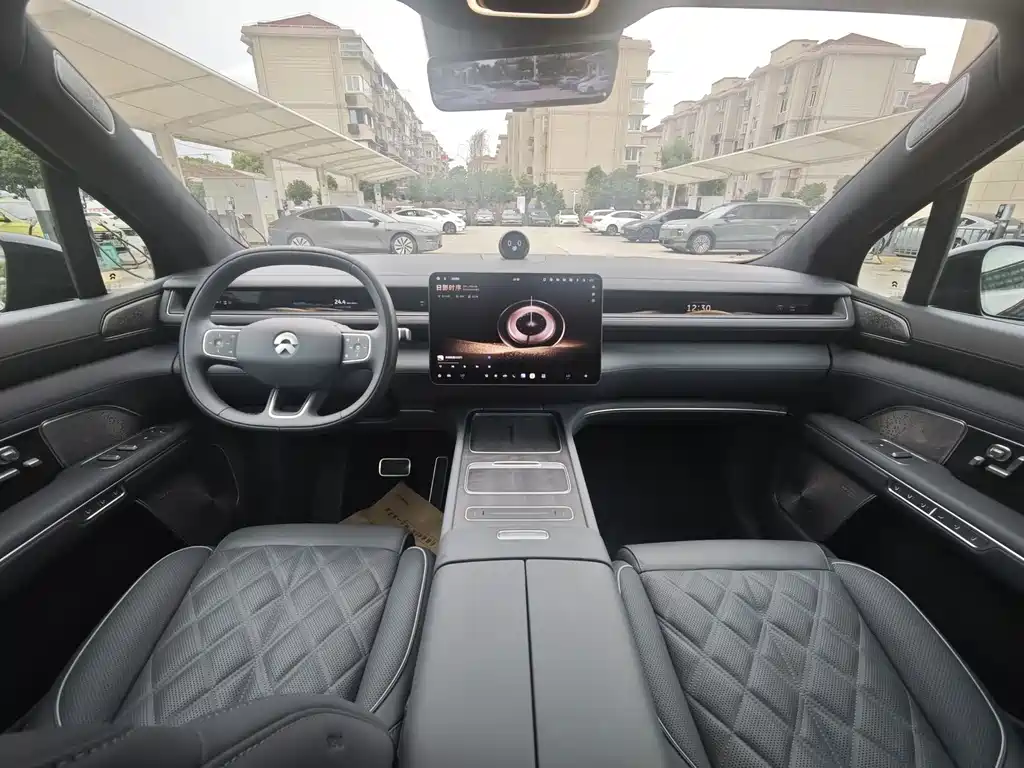 NIO ES8 2026 мест Executive Luxury