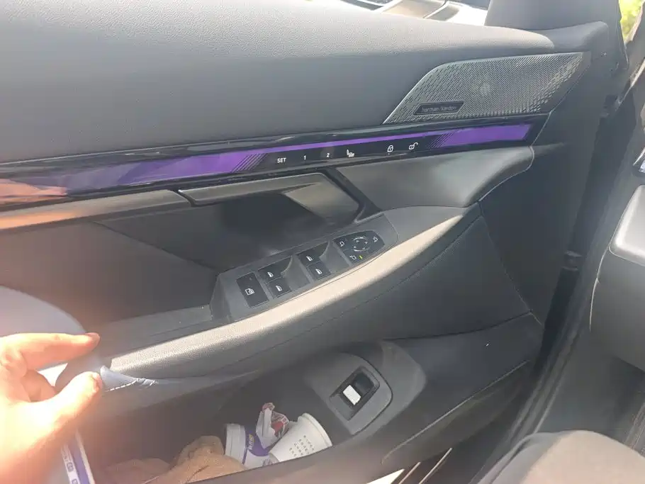BMW i5 — миниатюра 7