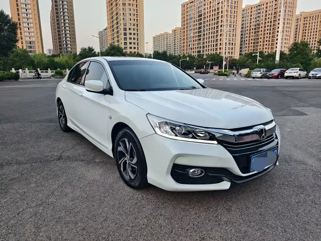 Honda Accord — миниатюра 3